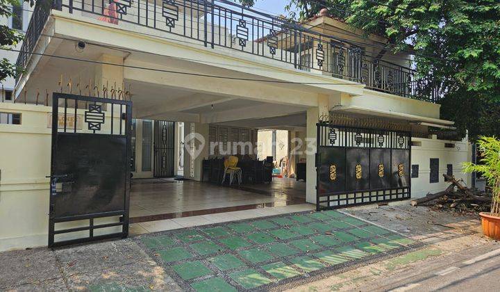 Dijual Rumah Mewah Duren Sawit Jakarta Timur 2 ,5 Lantai 1