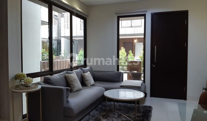 Beautiful 3-Story Double Decker House in Whelford Cluster, BSD