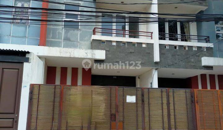 Disewakan Ruko 3 1/2 Lantai Di Kebon Kacang Jakarta Pusat 1