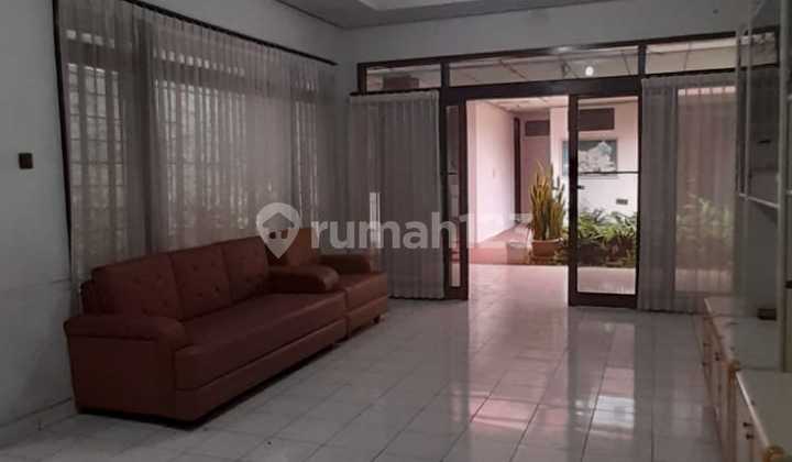 Rumah 1 Lantai dengan 5 KT, 4 KM di Kembar Kota Bandung