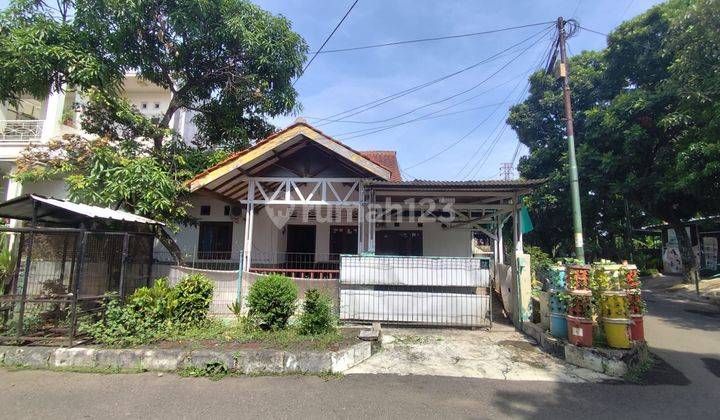 Rumah Bagus Terawat Di Jl Taman Raflesia Bandung 1