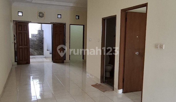 Rumah Hadap Timur 1 Lantai di Tki 3 2