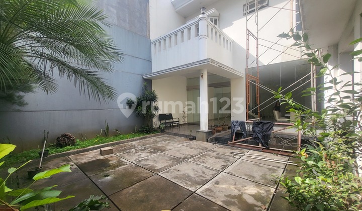 For Sale Nice 2-Story House In Batununggal 2