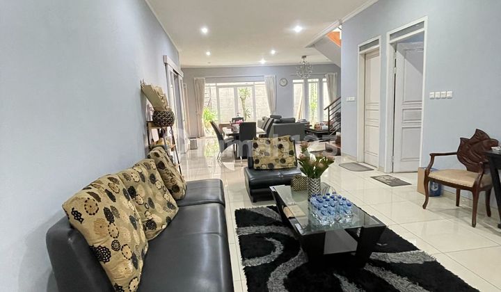 Rumah Semi Furnish 2 Lantai di Cluster Batununggal 2