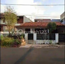 Rumah Hitung Tanah Strategis di Cilandak Jakarta Selatan 1