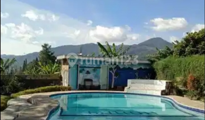 Dijual Villa Puncak Akses Jalan Lebar View Gunung Menarik Invest