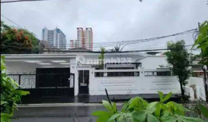 Rumah Dijual Jakarta Selatan, Dekat MRT Rumah Baru Strategis 2