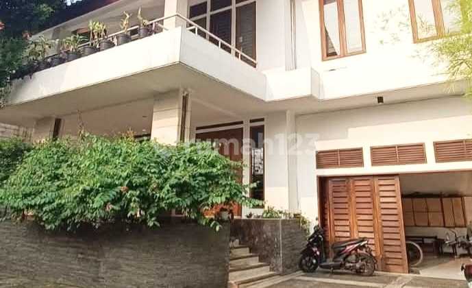 Rumah 2 Lantai Di Jl. Cipete Dekat Mrr Dalam Komplek