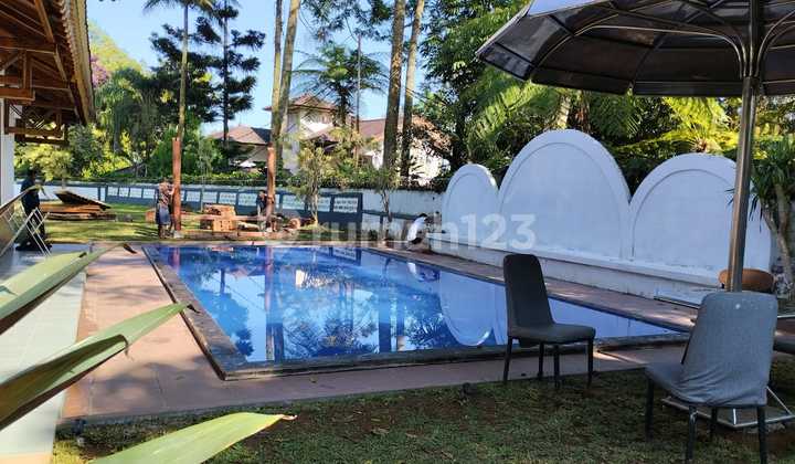 Villa 3 Lantai di Puncak Bogor. Strategis Dekat Jalan Raya Utama Villa 3 Lantai di Puncak Bogor. Strategis Dekat Jalan Raya Utama