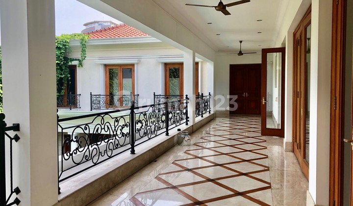 Rumah Mewah Siap Huni Area Widya Chandra Sudirman Jakarta Pusat Rumah Mewah Siap Huni Area Widya Chandra Sudirman Jakarta Pusat