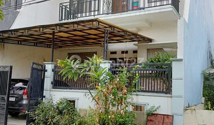 2-Story Semi-Furnished House in Griya Harapan Permai, Harapan Indah Area, Bekasi