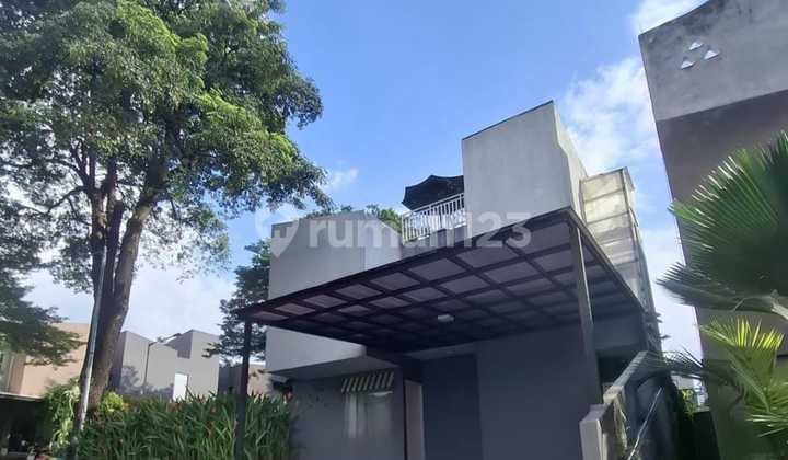 Rumah di Cluster Ozone Residence, Pesanggrahan, Jakarta Selatan. Rumah di Cluster Ozone Residence, Pesanggrahan, Jakarta Selatan.