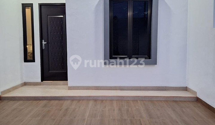 Rumah SHM Strategis, 2Km Lokasi Irigasi Danita Kota Bekasi. 2