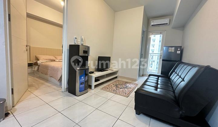 Spring Lake Summarecon Bekasi Apartment, Basella Tower.