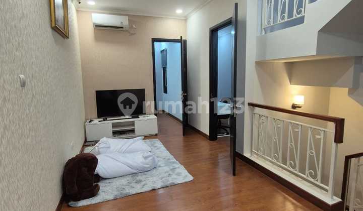 Rumah 2 Lantai di Cluster Full Furnished Dekat Aeon Mall Jakarta Garden City 2