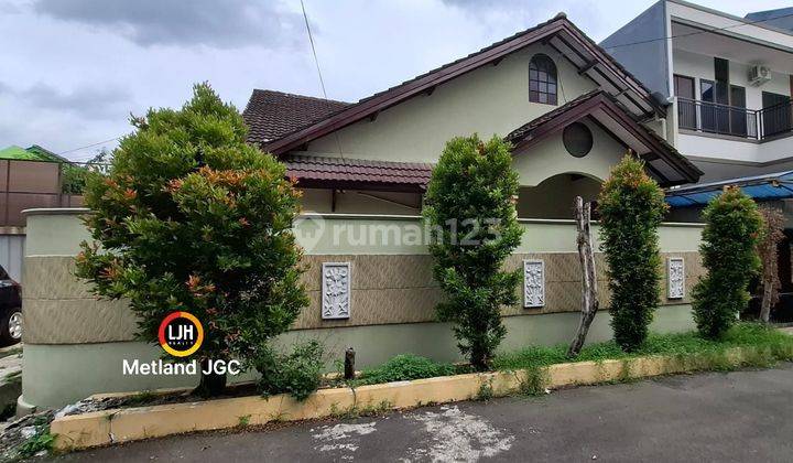 Rumah 2 Lantai Digalaxy Pekayon Bekasi Barat 1