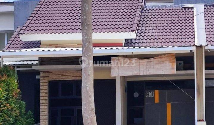 Rumah bergaya minimalis di Bekasi Utara. 1
