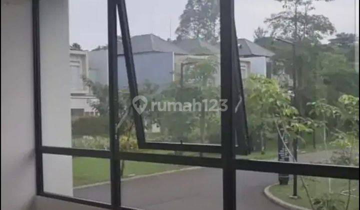 Rumah  Di Sierra Serenia Hills Posisi Hook Lingkungan Asri 1