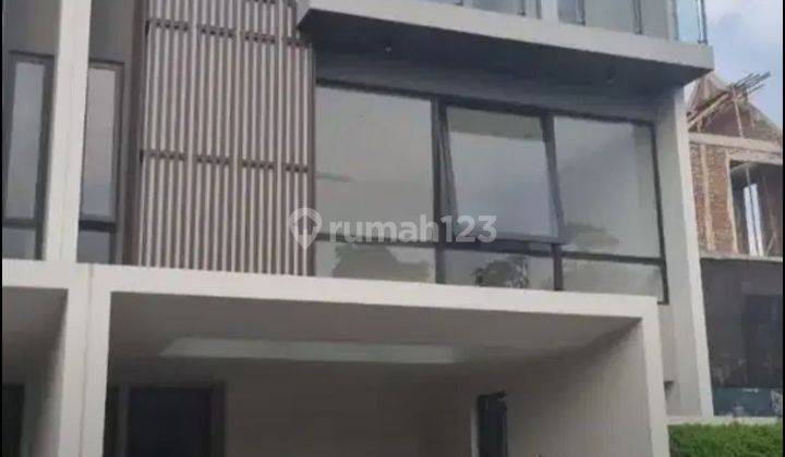 Rumah  Di Sierra Serenia Hills Posisi Hook Lingkungan Asri 2