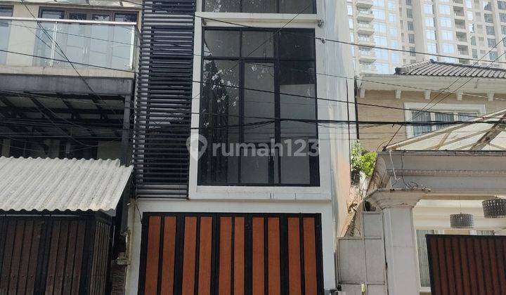 Rumah Dijual Murah Di Martimbang Senayan Baru Renovasi Lengkap Furnished Siap Huni

 1