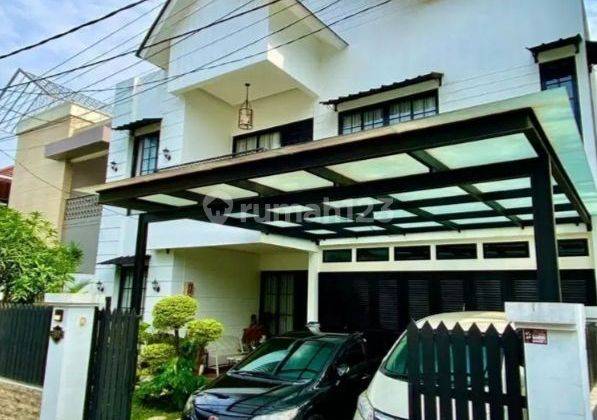 Rumah Dijual Di Lebak Bulus Jakarta Selatan Full Furnished Lingkungan Asri Siap Huni Lokasi Strategis Selangkah Ke MRT

 1