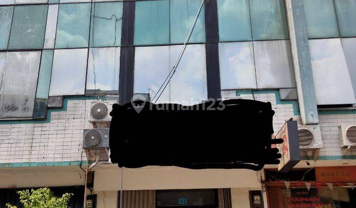 Ruko Dijual Siap Huni Dalam Komplek Di Fatmawati

 1