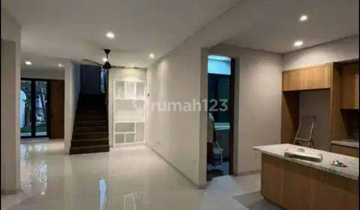 Rumah Dijual Siap Huni Di Permata Hijau 2 Fasilitas Semi Furnished

 2