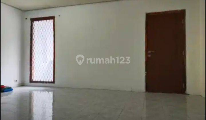 Tanah Dijual Bonus Bangunan Lokasi Di Mampang Dekat Trans TV

 2