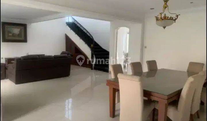 Rumah Dijual Siap Huni Di Hang Lekir Kebayoran Baru

 2