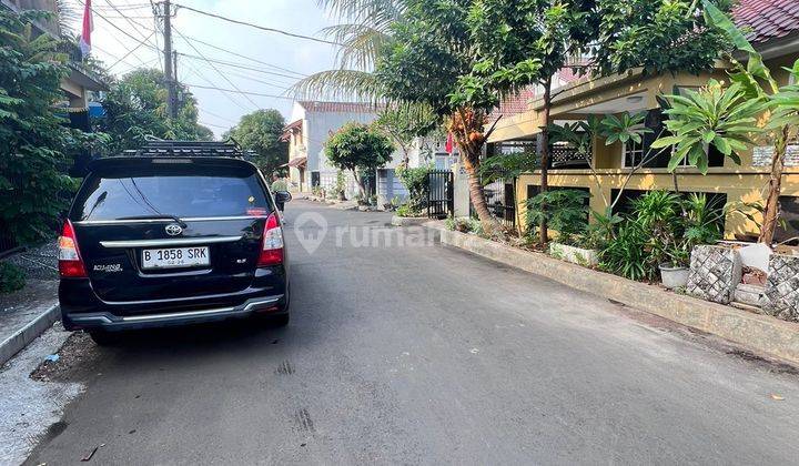 Rumah Dijual Murah Siap Huni Posisi Hook Tanah 179meter Di Komplek Bintaro

 2