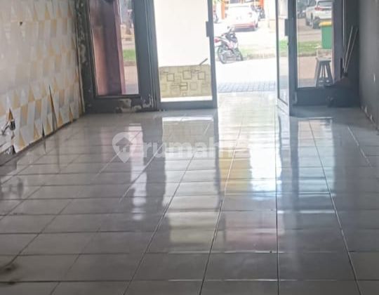 La. Dijual dan Disewa Ruko Sentra Niaga Cikarang