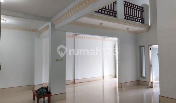 For Sale Ready-to-Live House – Two-Way Car Access in South Tambun