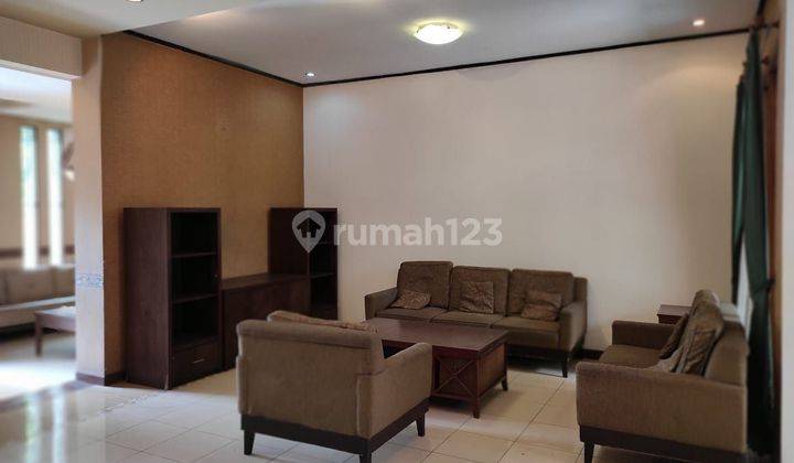 Rumah di  Jl Batununggal 2,5Lantai Full Furnished Bagus 1