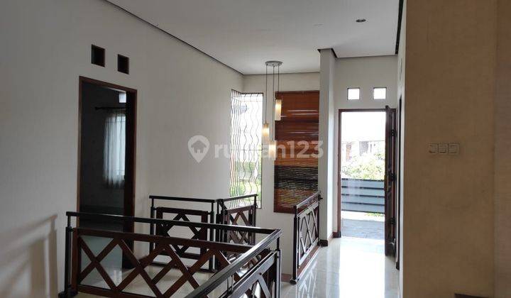 Rumah di  Jl Batununggal 2,5Lantai Full Furnished Bagus 2