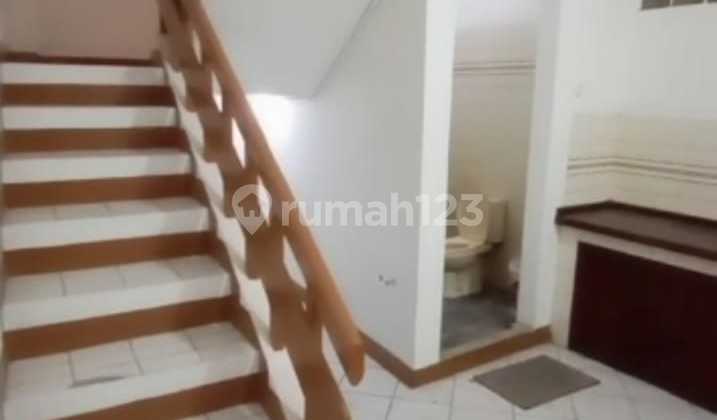 For Sale Cheap 3-Story Shop House For Sale Cheap 3-Story Shop House