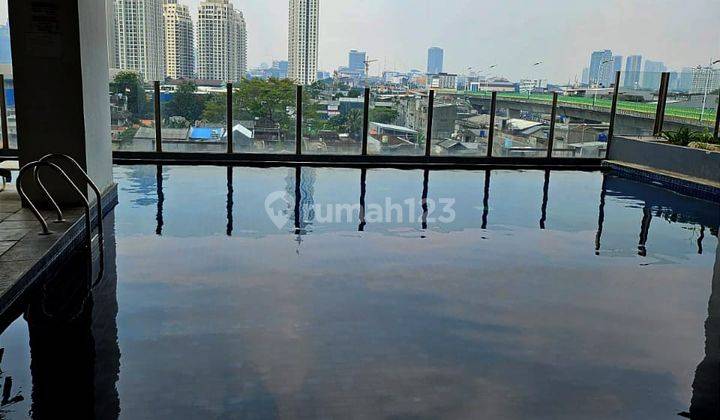kolam renang apartemen kebayoran icon dekat gandaria