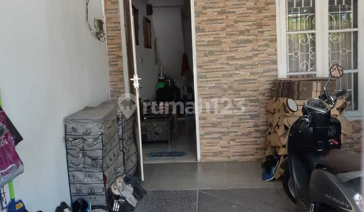 For Quick Sale: House in Mutiara Taman Palem, Strategic Location, House Condition Already Neat and Sturdy.