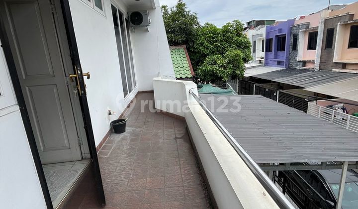 For Sale: Beautiful and Charming House in a Strategic Location, Good House with SHM on Jl. Kosambi Baru, Duri Kosambi, Cengkareng District, West Jakarta City, Special Capital Region of Jakarta, Duri Kosambi. 2