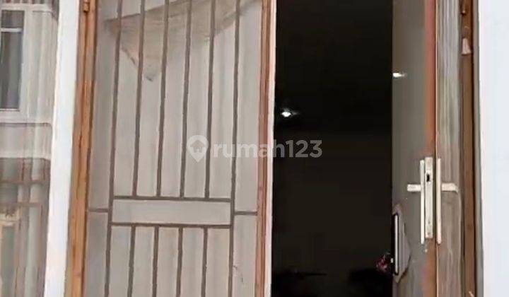 Rumah 2 Lantai Lavon Suvarna Sutera Cantik Sekali . Dikontrakan Lengkap Dg Perabotan(furnish)  1