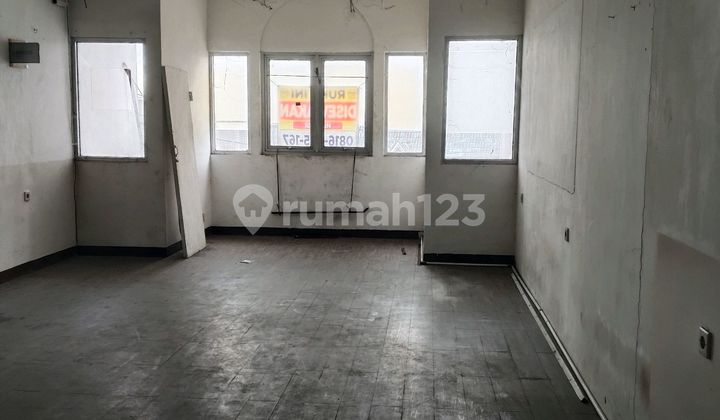 Strategic Ruko in Poris Indah Facing a Busy Main Road... Definitely Many Buyers.