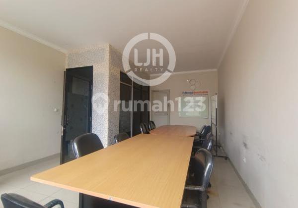 Ready-to-Occupy Shop House in Grand Galaxy City, Bekasi 2
