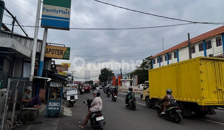 For Rent 3-Storey Shophouse by Main Road in Jatiwaringin, Bekasi 2