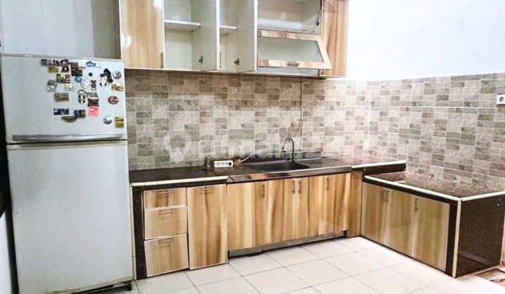 Disewakan Rumah 2.lantai Siap Huni Raffles Hills Cibubur 2