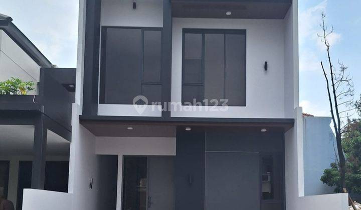 Rumah 3 Lantai Unfurnished Di Kota Wisata Cibubur, Jakarta Timur 1