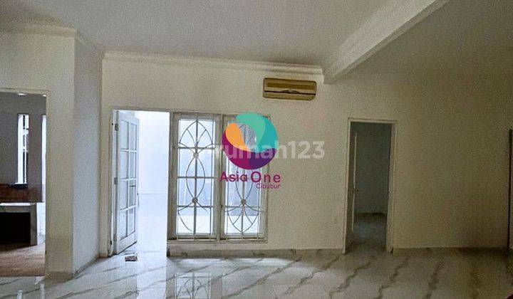 Dijual rumah cantik 2 lantai di kota wisata cibubur 2