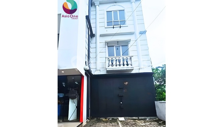For Sale: 3.5-Storey Shop House by Cibubur Main Road 2