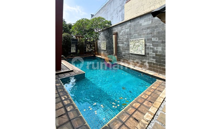 Dijual Rumah Mewah dan Luas Semi Furnish Kota Wisata Cibubur 2