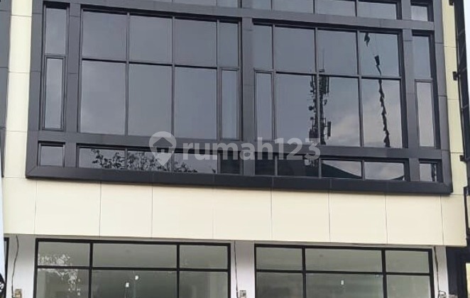 Disewakan Ruko Gandeng Luas Di Area Startegis Cibubur Disewakan Ruko Gandeng Luas Di Area Startegis Cibubur