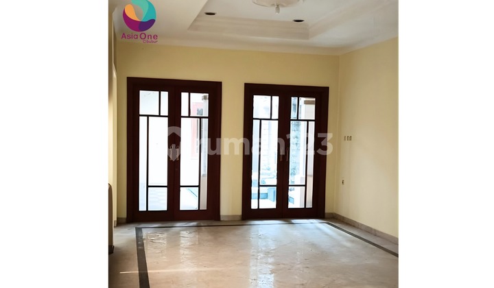 Dijual Murah Rumah Luas dan Mewah Raffles Hilla Cibubur 2