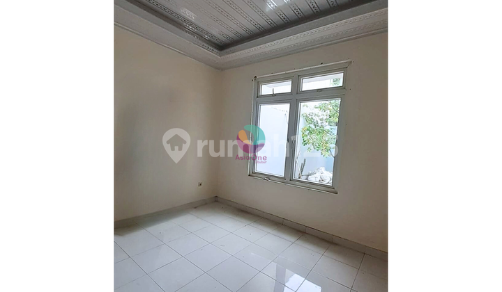 Rumah Rapi Siap Huni Halaman Belakang Luas di Citra Grand 2